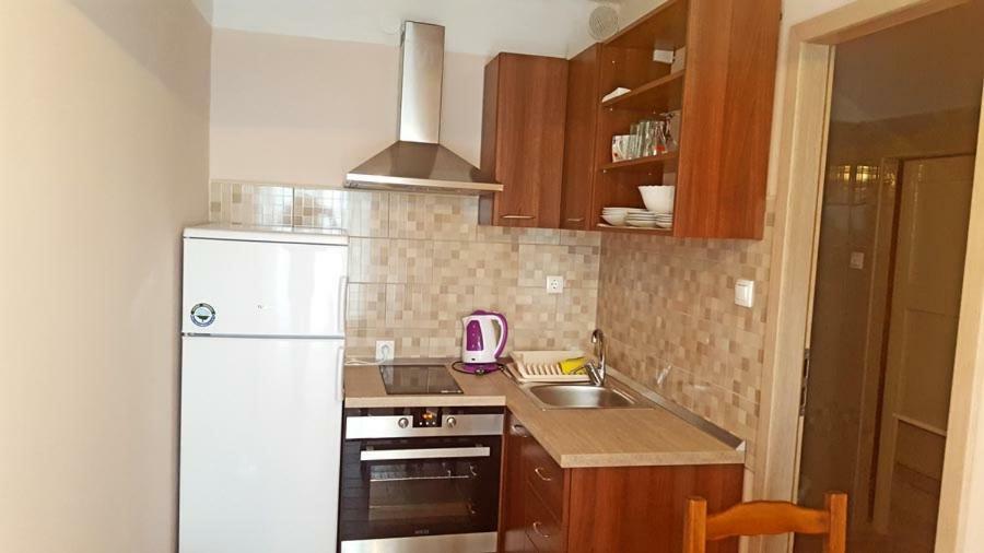 Crveni Apartman Cres Exterior foto