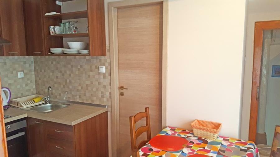Crveni Apartman Cres Exterior foto